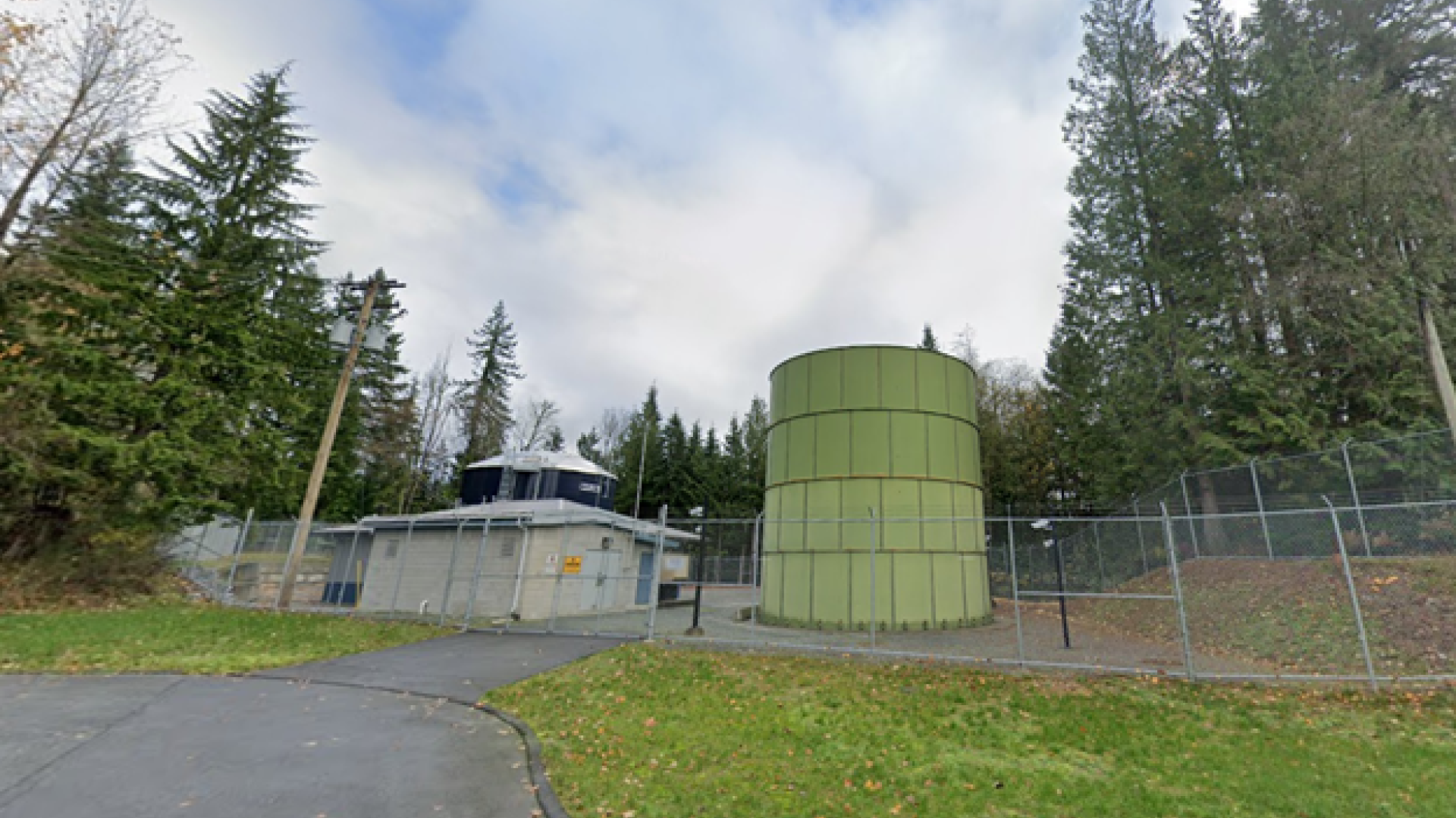 Street view of the 270A Street water reservoir site