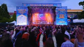 2024 Our Neck of the Woods crowd in front of main stage performance