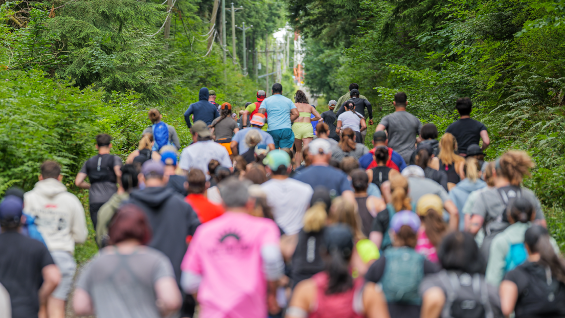 Runners Starting the Course